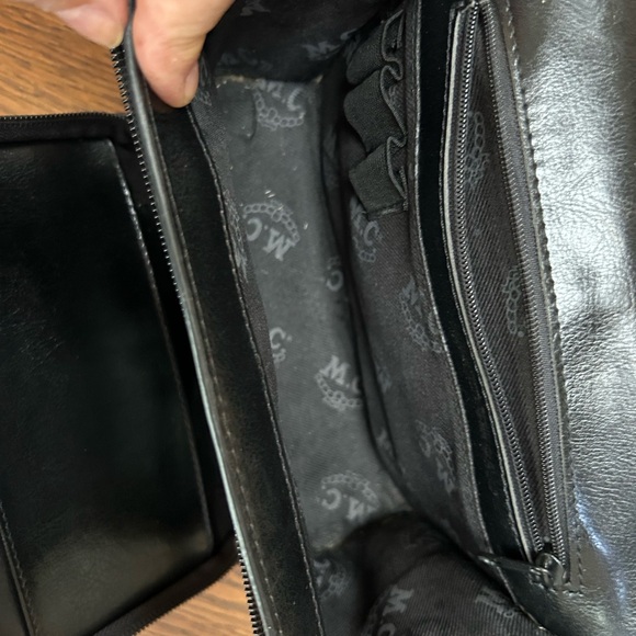 MC Marc Chantal Tooled Embossed Leather Crossbody Handbag Boho Bag. Black/silver - Picture 8 of 10